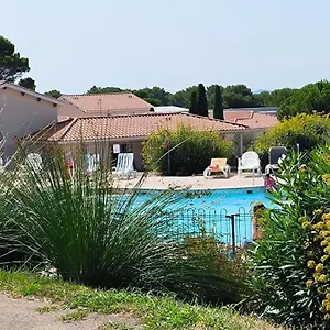 2 Pièces Le Domaine De Manon Appartement Signes