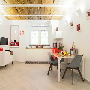 Corno Napoletano Free Parking For Small Cars Only Appartement Naples